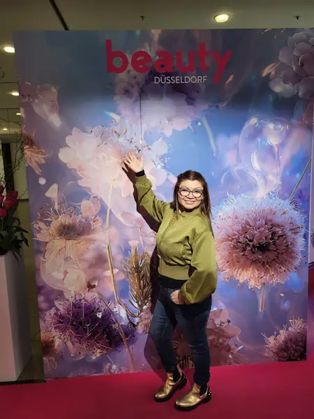 Beauty-Messe: Engel 1